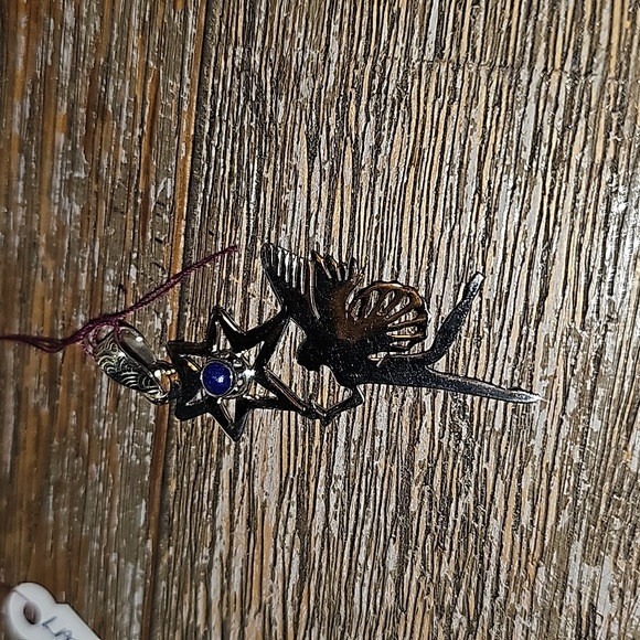 New Sterling silver fairy 🧚‍♂️ and lapis pendant - Picture 1 of 5